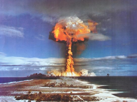 ONLINE: Feuerbälle am Himmel – Atombombentests im Pazifik und deren Folgen